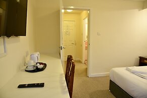 Douglas Arms Hotel