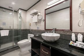 A25 Premium Hotel - 15 Tran Quoc Toan