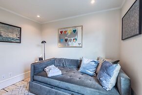 Blue Water: The Cottage