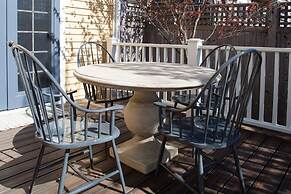 Blue Water: The Cottage