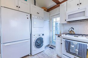 Blue Water: The Cottage