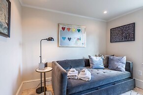 Blue Water: The Cottage