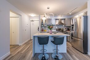 WindTower - Luxurious 2 Bedroom Condo