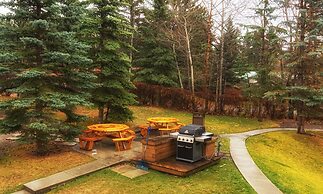 Banff Boundary Lodge Mountainview Studio