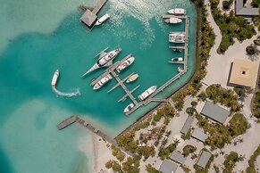 Patina Maldives, Fari Islands