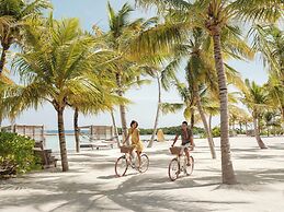 Patina Maldives, Fari Islands