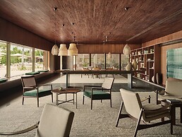 Patina Maldives, Fari Islands