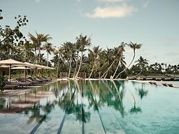 Patina Maldives, Fari Islands