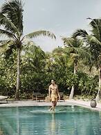 Patina Maldives, Fari Islands