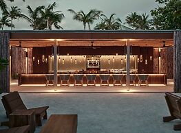 Patina Maldives, Fari Islands