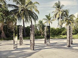 Patina Maldives, Fari Islands