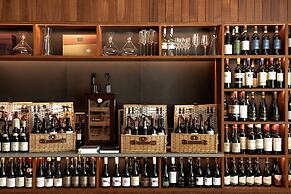 Patina Maldives, Fari Islands