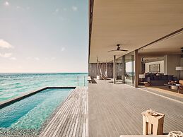 Patina Maldives, Fari Islands