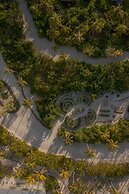 Patina Maldives, Fari Islands