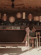 Patina Maldives, Fari Islands