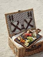 Patina Maldives, Fari Islands