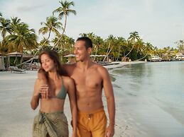 Patina Maldives, Fari Islands