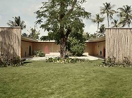 Patina Maldives, Fari Islands