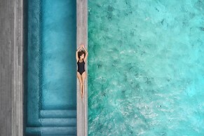 Patina Maldives, Fari Islands