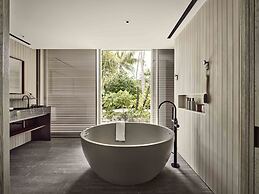 Patina Maldives, Fari Islands