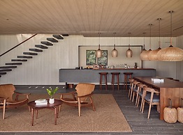 Patina Maldives, Fari Islands