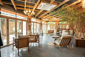 Sanae' Oldtown Hotel