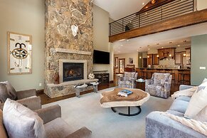 555 Independence Road by Summit County Mountain Retreats