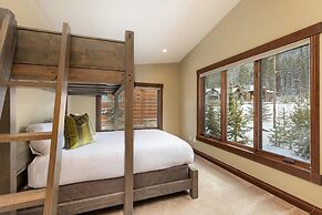 555 Independence Road by Summit County Mountain Retreats
