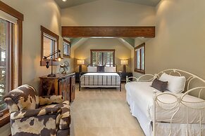 555 Independence Road by Summit County Mountain Retreats