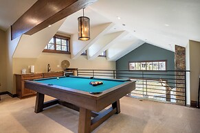 555 Independence Road by Summit County Mountain Retreats