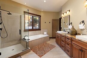 555 Independence Road by Summit County Mountain Retreats