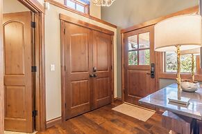 555 Independence Road by Summit County Mountain Retreats