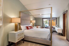 555 Independence Road by Summit County Mountain Retreats