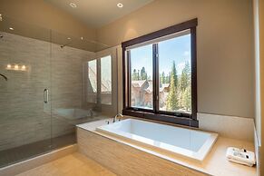 555 Independence Road by Summit County Mountain Retreats