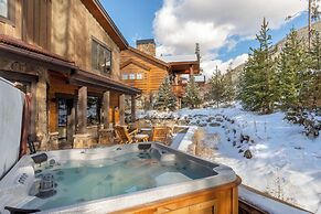 555 Independence Road by Summit County Mountain Retreats