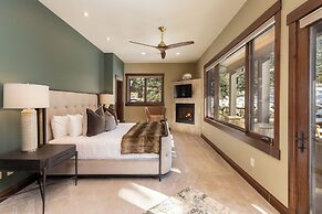 555 Independence Road by Summit County Mountain Retreats