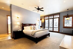 671 Elk Circle by Summit County Mountain Retreats