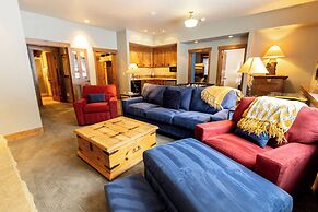 671 Elk Circle by Summit County Mountain Retreats