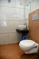 Hotel Monarch Center Point near Dahanu Beach, Bordi