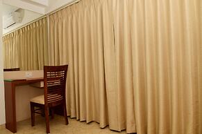 Hotel Monarch Center Point near Dahanu Beach, Bordi