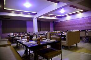 Hotel Monarch Center Point near Dahanu Beach, Bordi