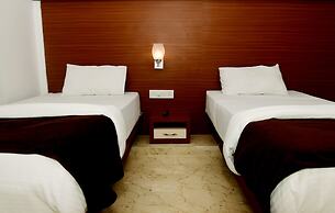 Hotel Monarch Center Point near Dahanu Beach, Bordi