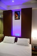 Hotel Monarch Center Point near Dahanu Beach, Bordi