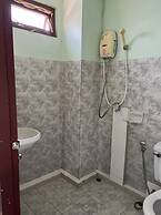 OYO 75377 Check In House