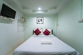 OYO 75377 Check In House