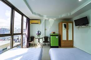 OYO 75377 Check In House