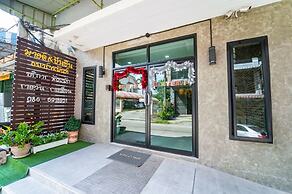 OYO 75377 Check In House