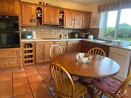 Charming 2 Bed House Near Rhoscolyn,discounts FOR