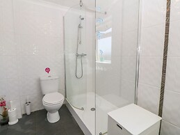 Charming 2 Bed House Near Rhoscolyn,discounts FOR