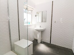 Charming 2 Bed House Near Rhoscolyn,discounts FOR